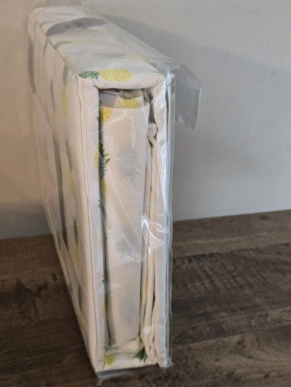 POPPY & FRITZ Pineapples Tropical Print Twin SHEET SET***NEW!